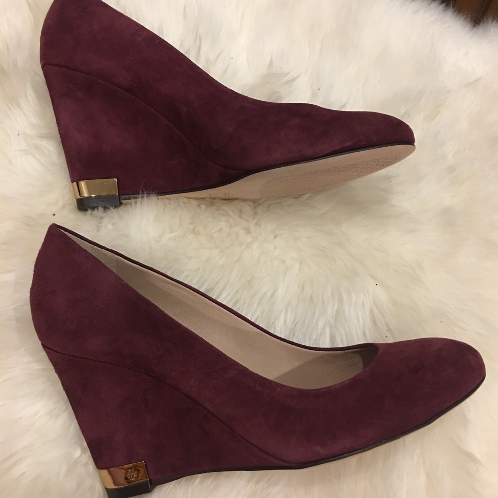 Gorgeous brand new Tori Burch Wedges ❤️